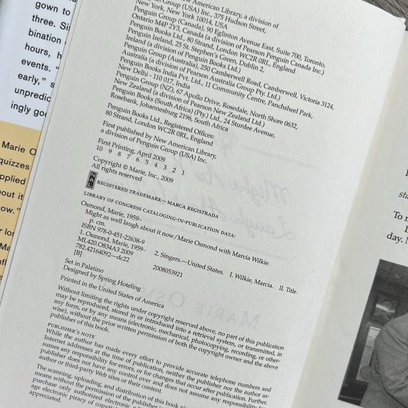 📚Special!! 2/$21 Books!!📚 Marie Osmond- Might as well Laugh about it Now. - Picture 9 of 9